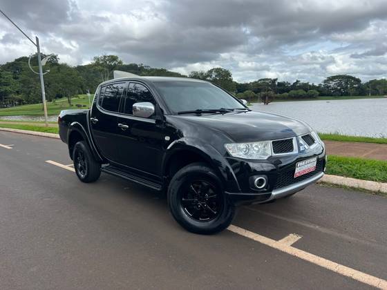 MITSUBISHI L200 TRITON 3.2 HPE 4X4 CD 16V TURBO INTERCOOLER DIESEL 4P AUTOMÁTICO MITSUBISHI L200 TRITON 3.2 HPE 4X4 CD 16V TURBO INTERCOOLER DIESEL 4P AUTOMÁTICO